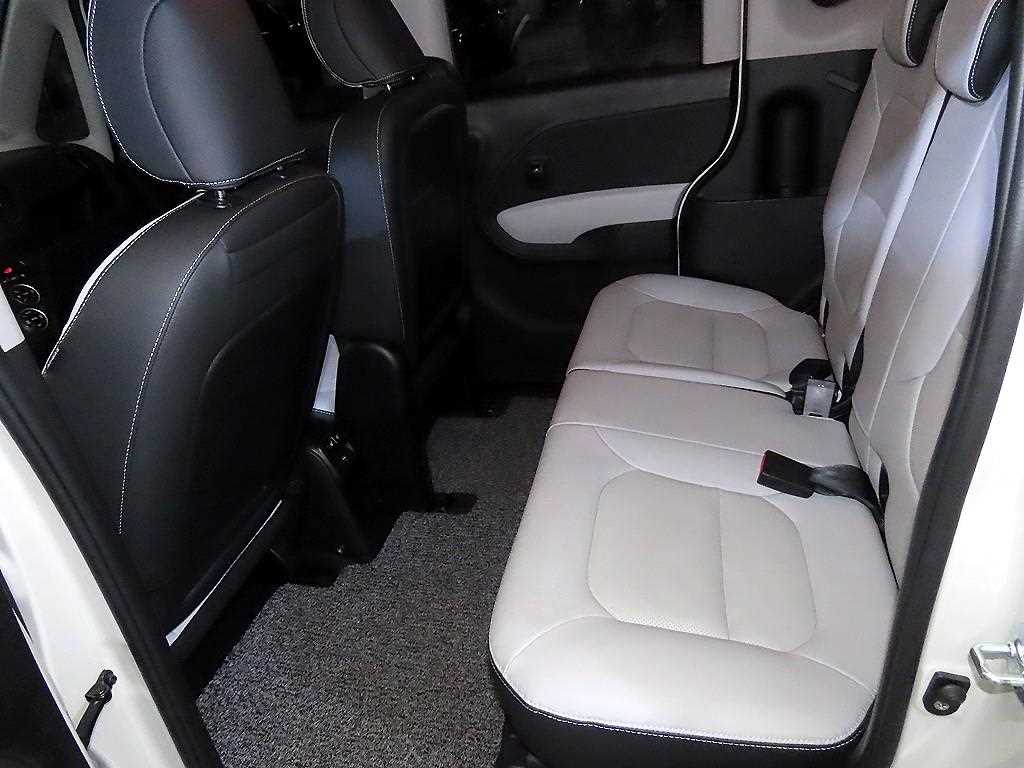 KIA Ray - Vista 7