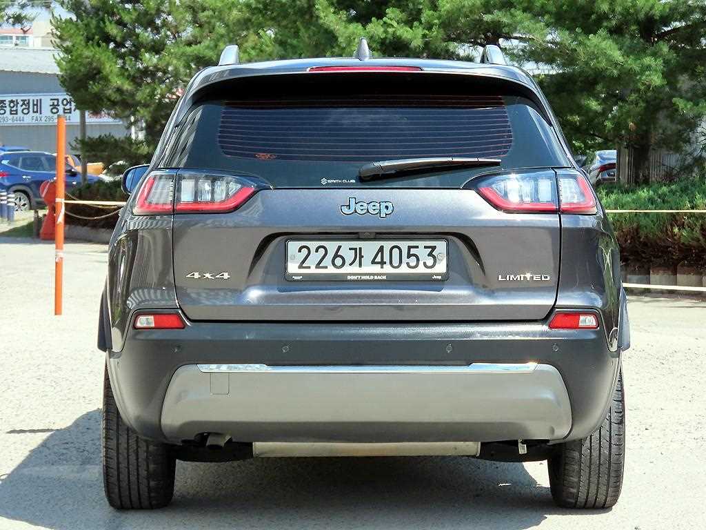 Jeep Cherokee - Vista 4
