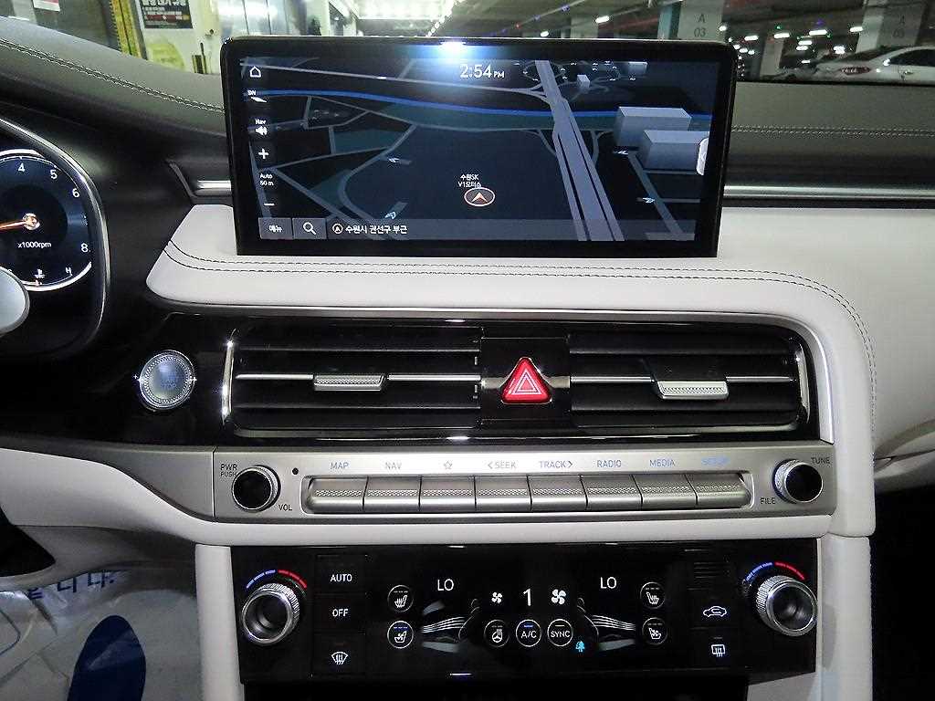 Genesis G70 - Vista 11