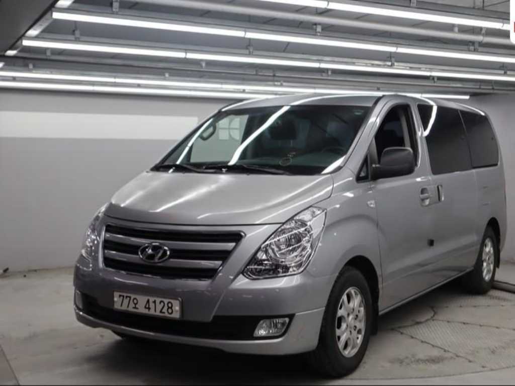 HYUNDAI Starex 2017 Gris - Importación desde Corea - HF Imports Iquique - Foto 1