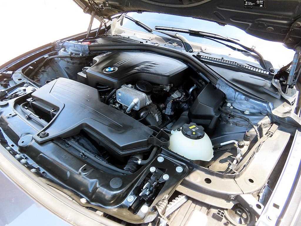 BMW 3 series 2017 Gris - Importación desde Corea - HF Imports Iquique - Foto 19
