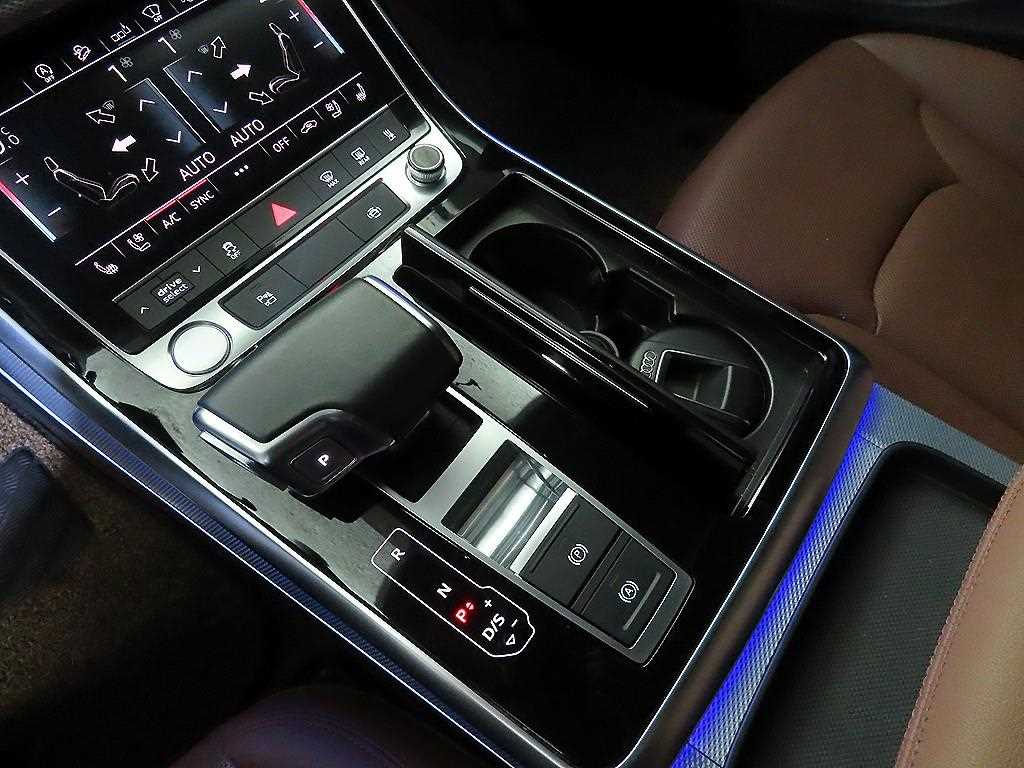 Audi Q7 - Vista 11