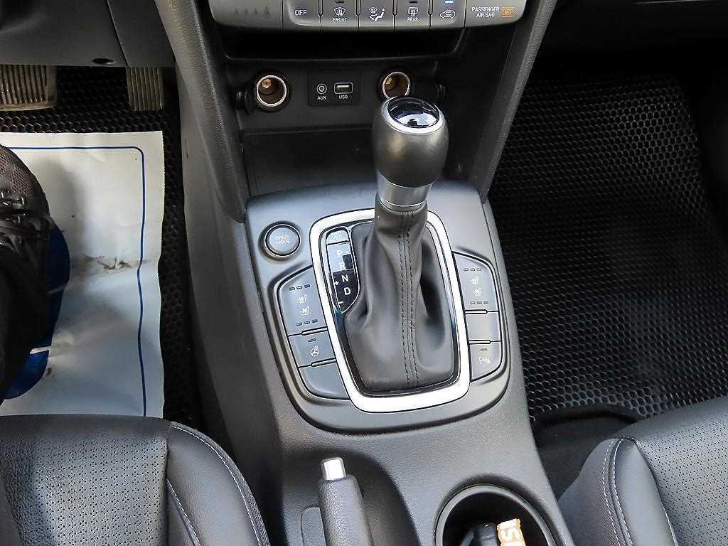 HYUNDAI Kona - Vista 11