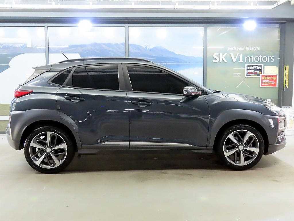 HYUNDAI Kona - Vista 3