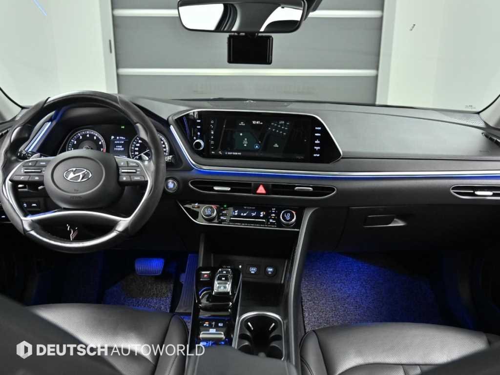 HYUNDAI Sonata - Vista 7