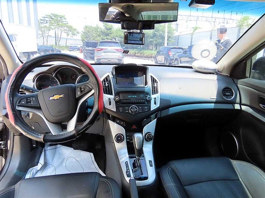 Chevrolet Cruise - Vista 7