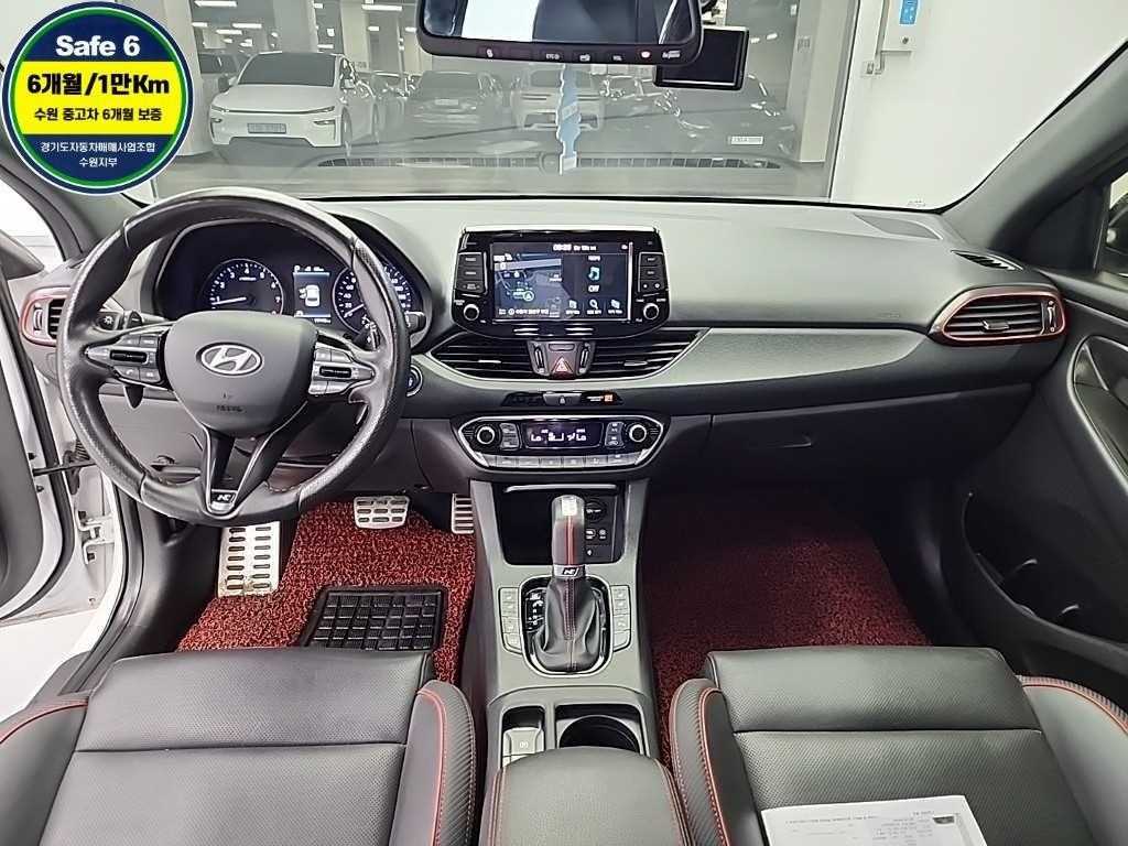 HYUNDAI i30 - Vista 7