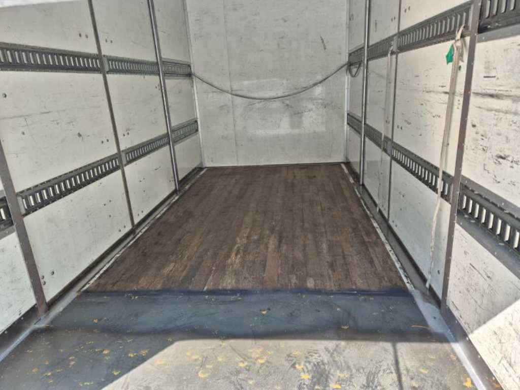 medium and large cargo truck - Vista 8