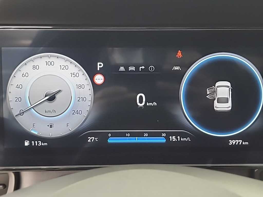 HYUNDAI Avante - Vista 6
