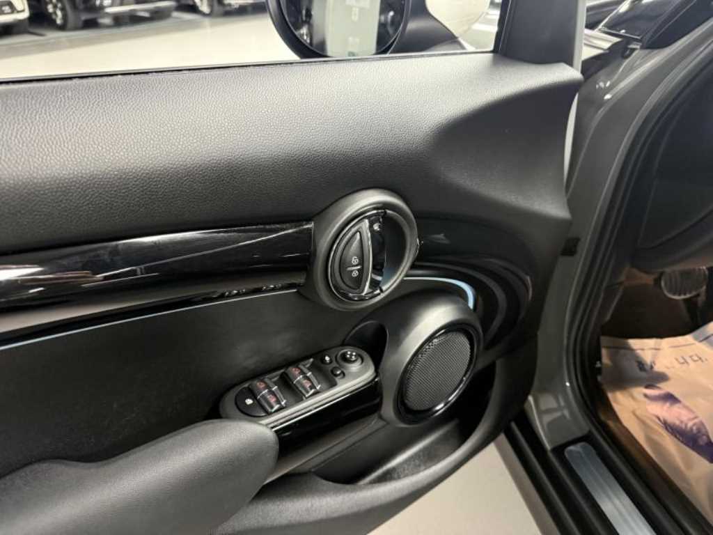 Mini Cooper - Vista 11