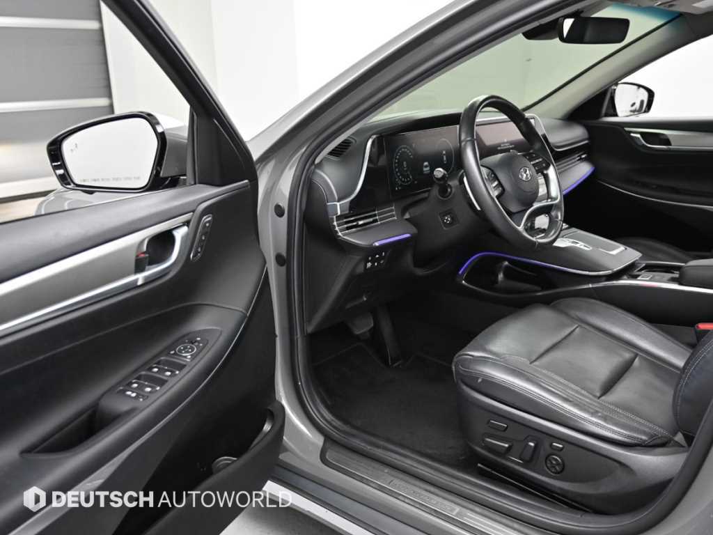 HYUNDAI Grandeur - Vista 11