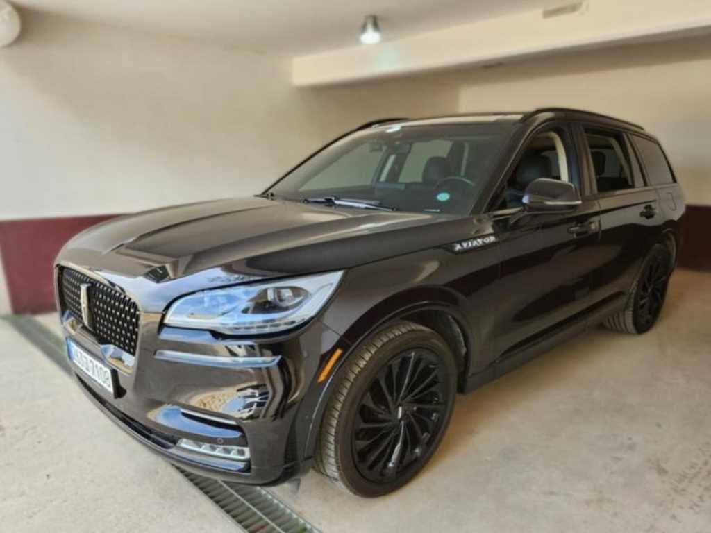 Lincoln Aviator