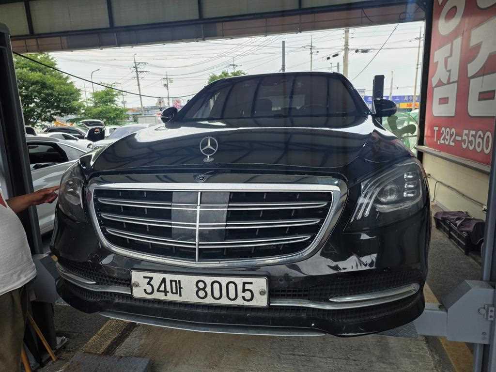 Mercedes Benz S Class 2018 Negro - Importación desde Corea - HF Imports Iquique - Foto 1