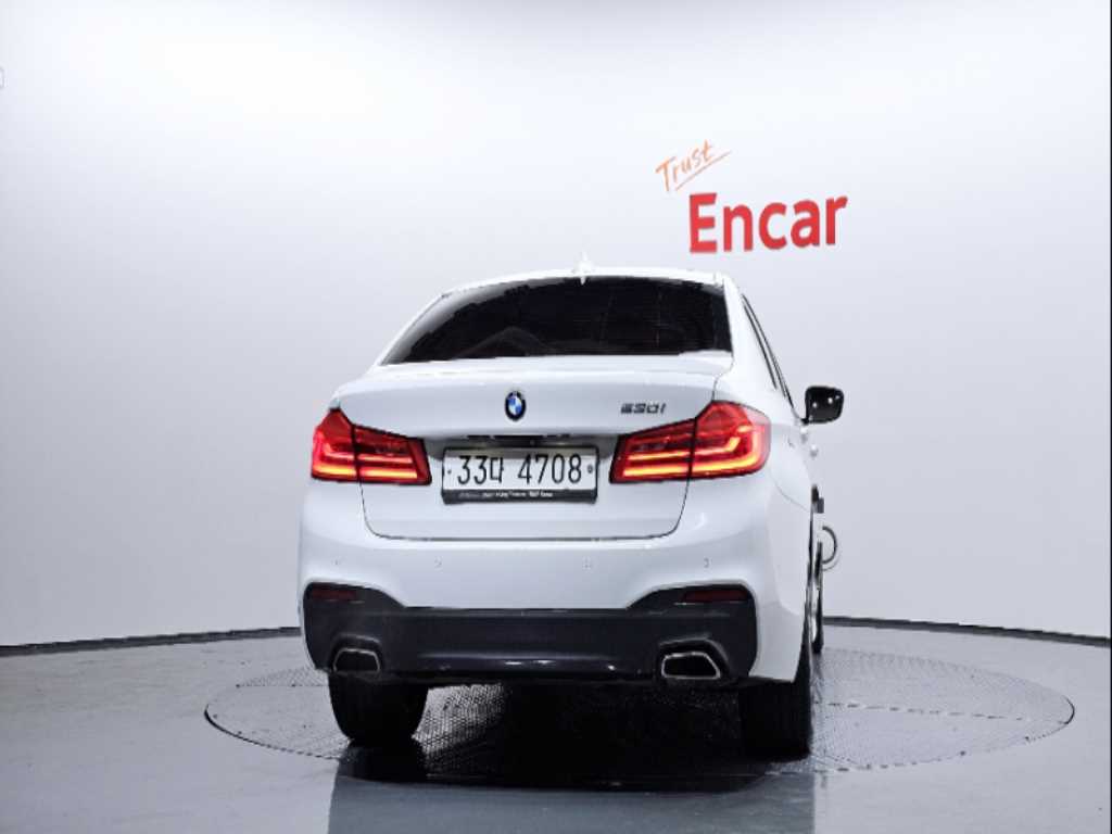 BMW 5 Series - Vista 4