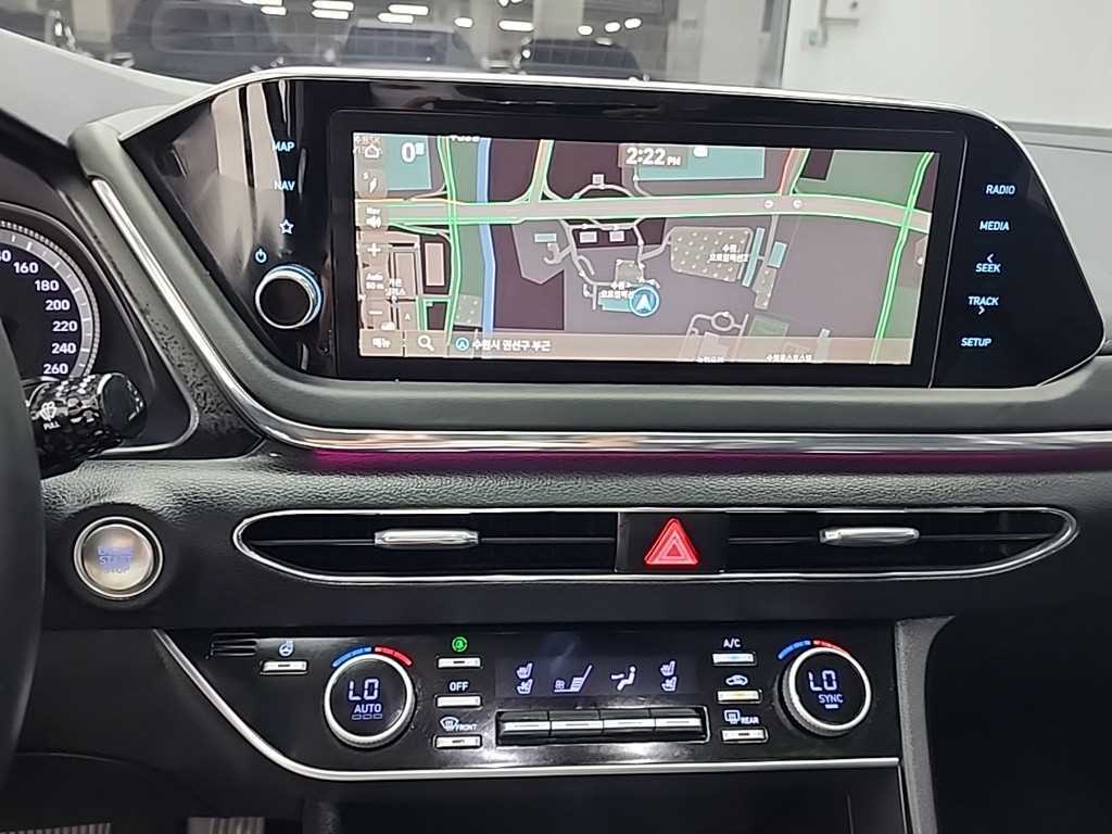 HYUNDAI Sonata - Vista 10