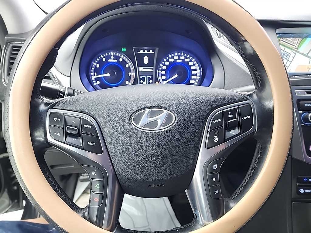 HYUNDAI Grandeur - Vista 9