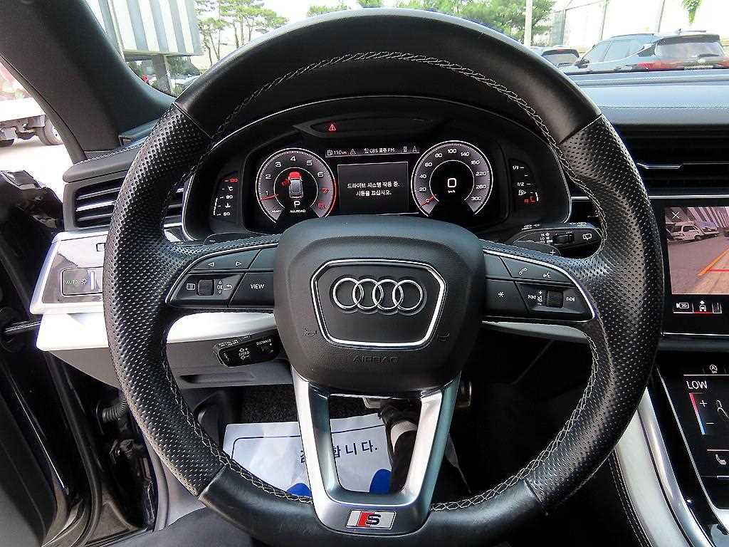 Audi Q8 - Vista 8