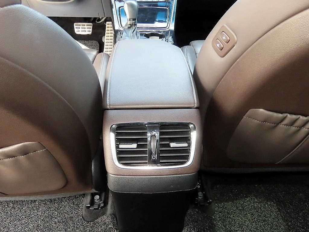 HYUNDAI Grandeur 2018 Blanco - Importación desde Corea - HF Imports Iquique - Foto 18