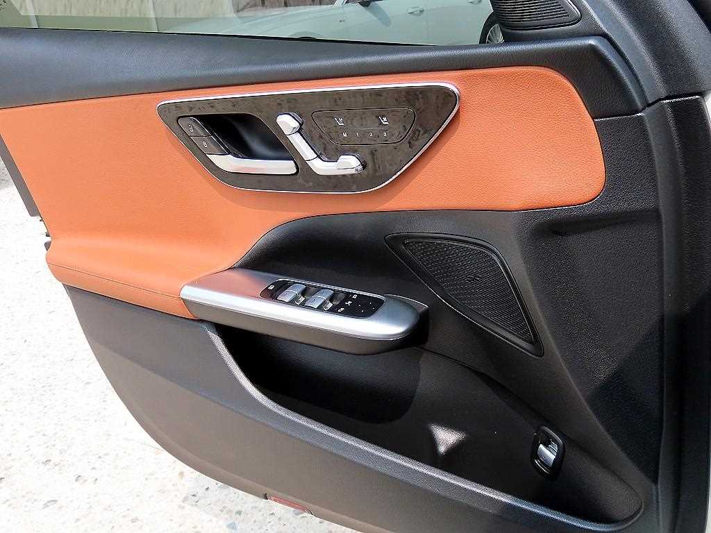 Mercedes Benz C Class - Vista 11