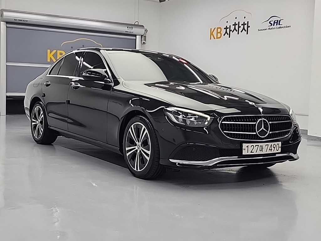 Mercedes Benz E class - Vista 4