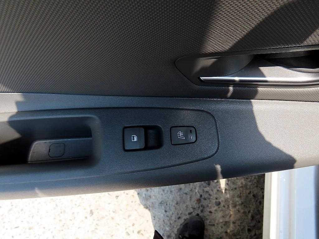 HYUNDAI Avante 2024 Blanco - Importación desde Corea - HF Imports Iquique - Foto 16