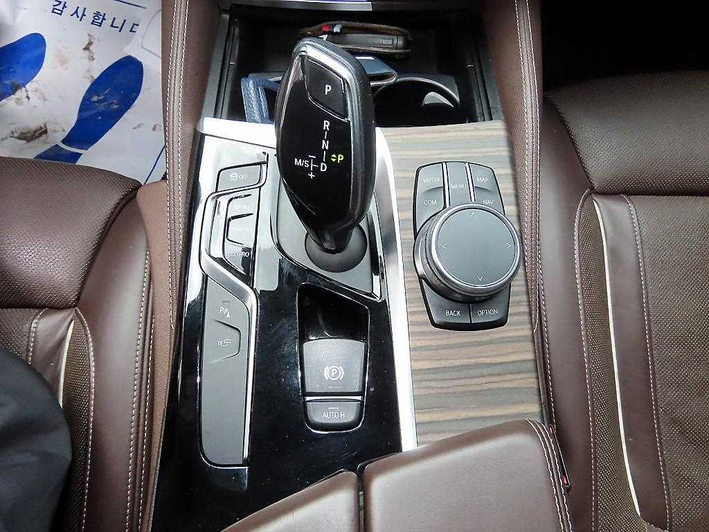 BMW 5 Series - Vista 11