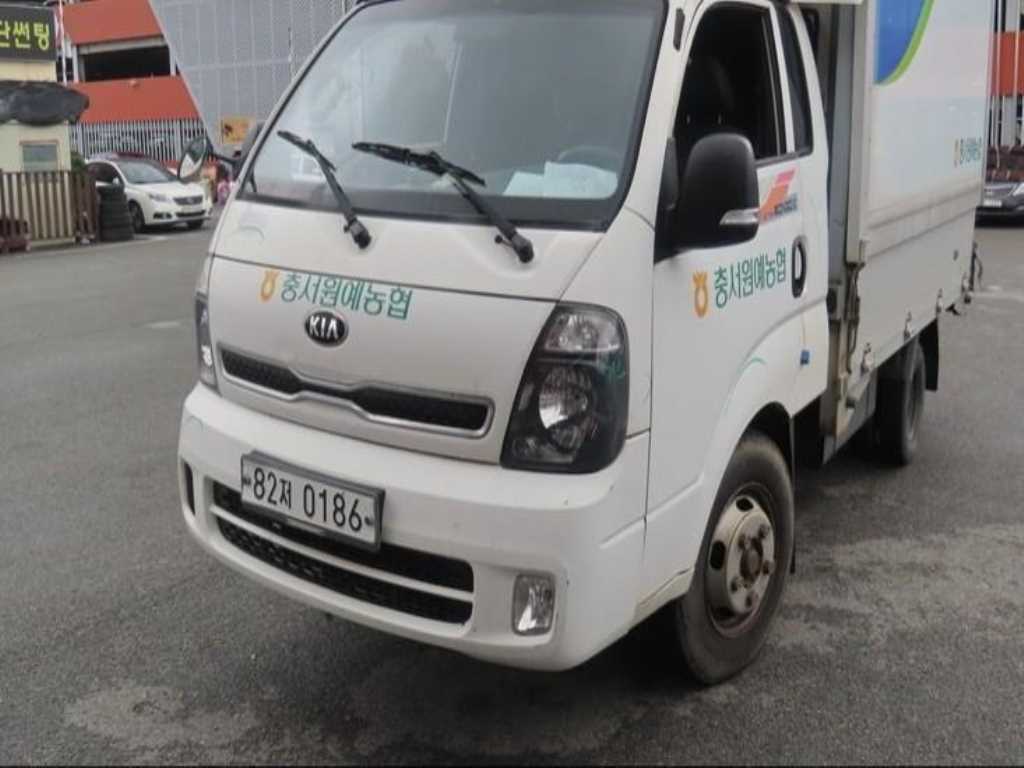 Small Truck Top_Wingbody 2019 Blanco - Importación desde Corea - HF Imports Iquique - Foto 1