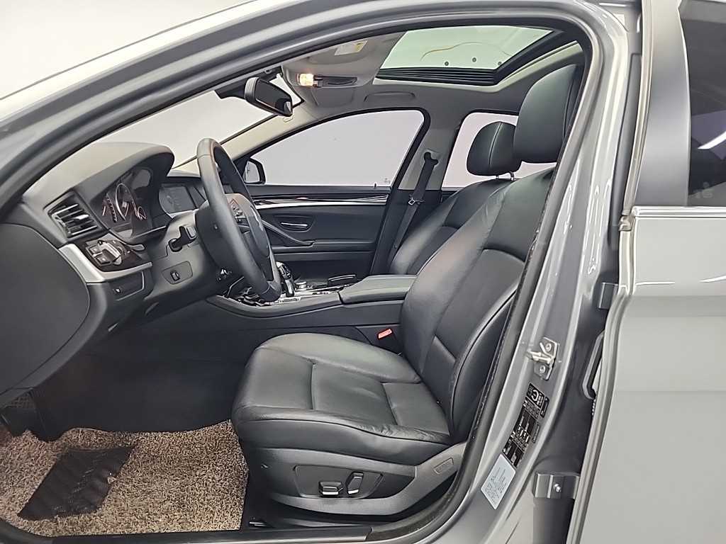 BMW 5 Series - Vista 11