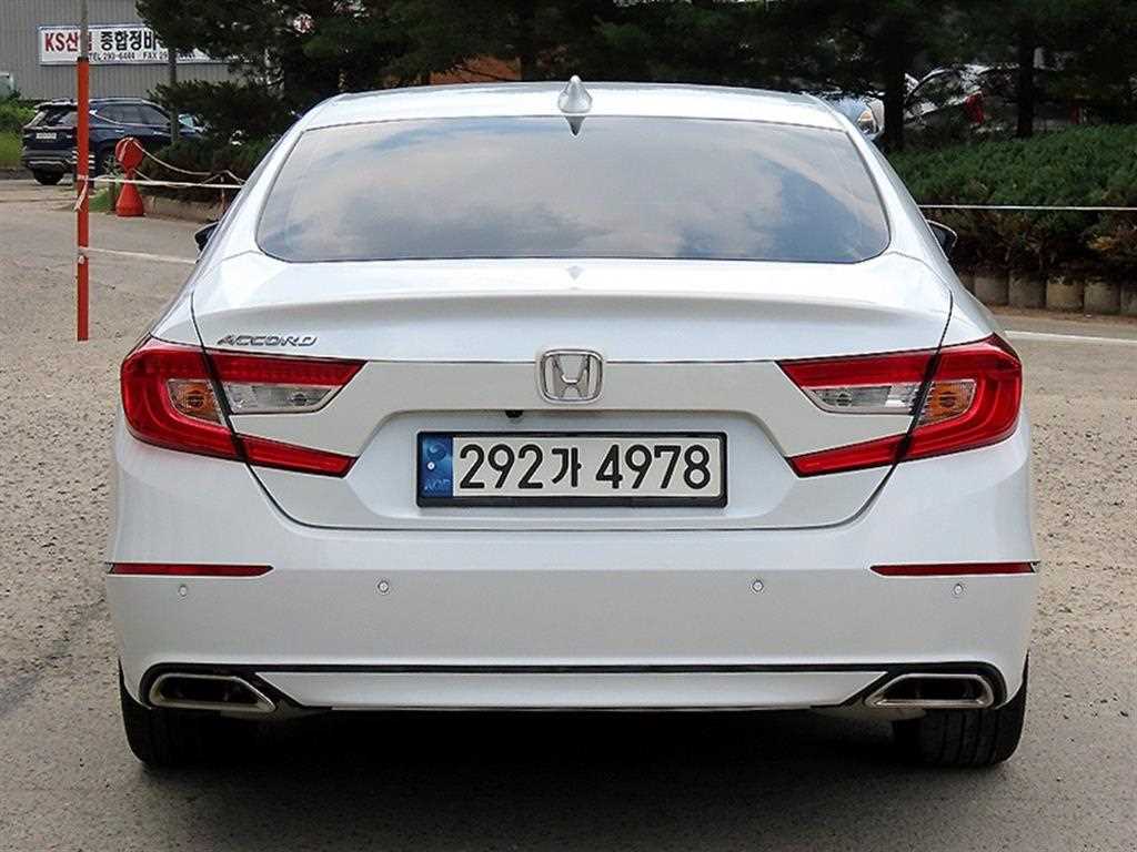 Honda Accord - Vista 4