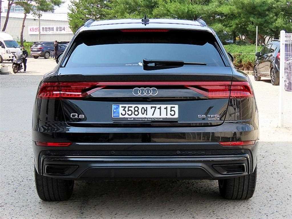 Audi Q8 - Vista 4