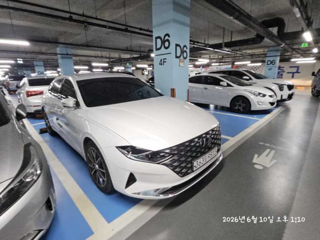 HYUNDAI Grandeur - Vista 2