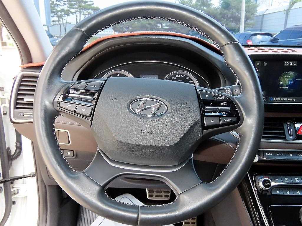 HYUNDAI Grandeur - Vista 8