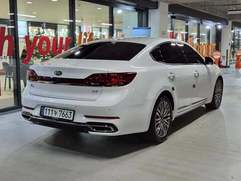 KIA K7 - Vista 4
