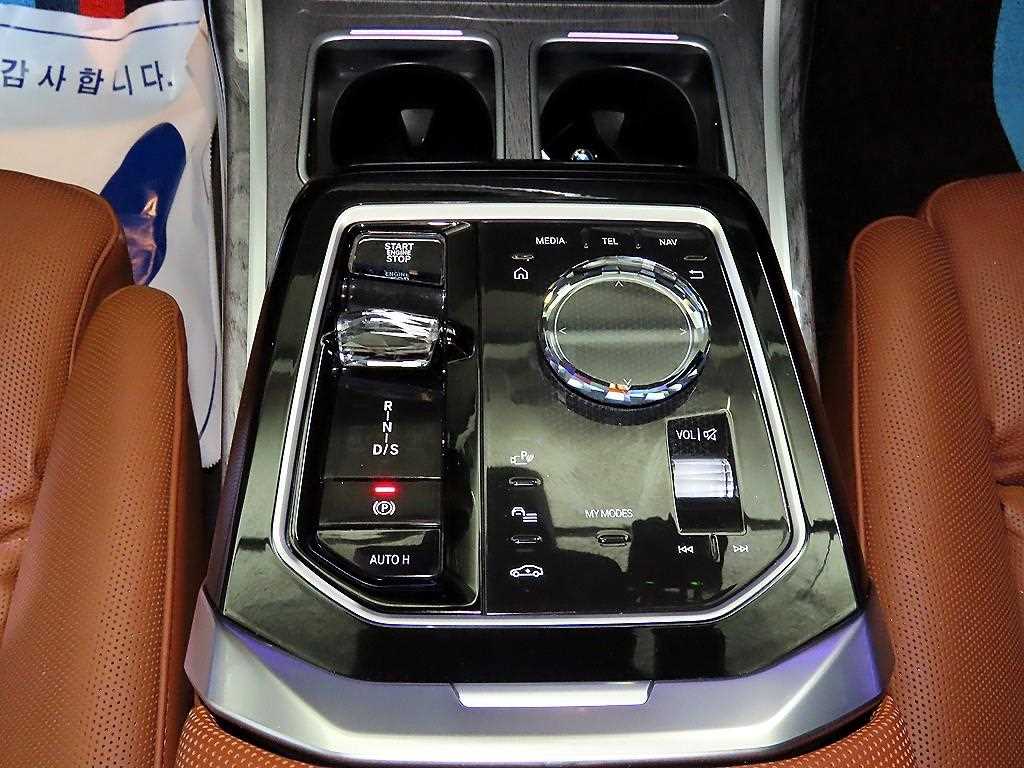 BMW 7 Series - Vista 12