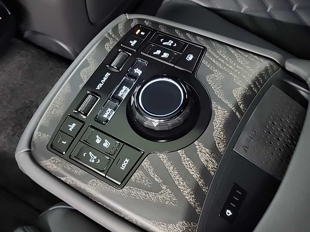 Genesis G80 2026 Negro - Importación desde Corea - HF Imports Iquique - Foto 14