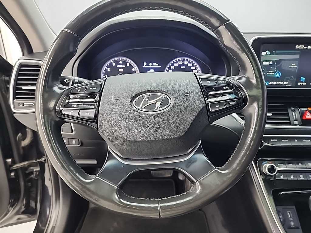 HYUNDAI Grandeur - Vista 9