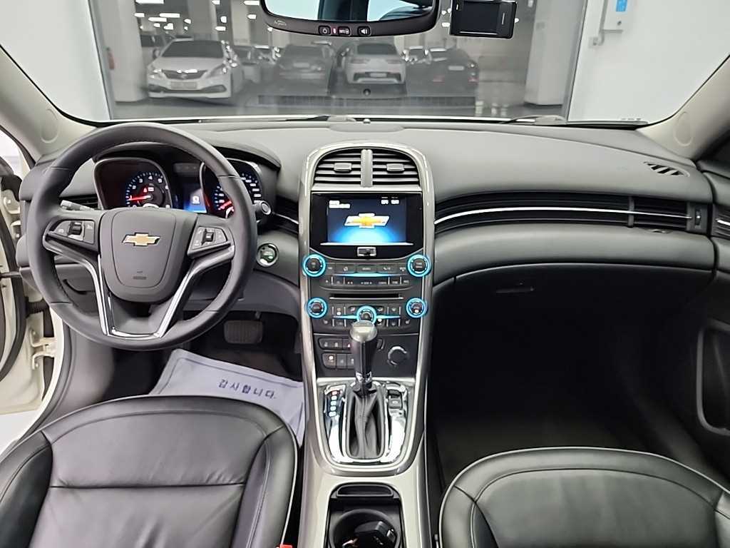 Chevrolet Malibu - Vista 7