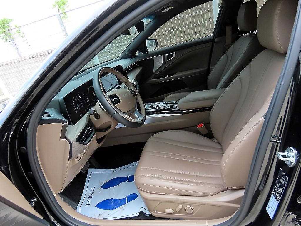 KIA K8 - Vista 5