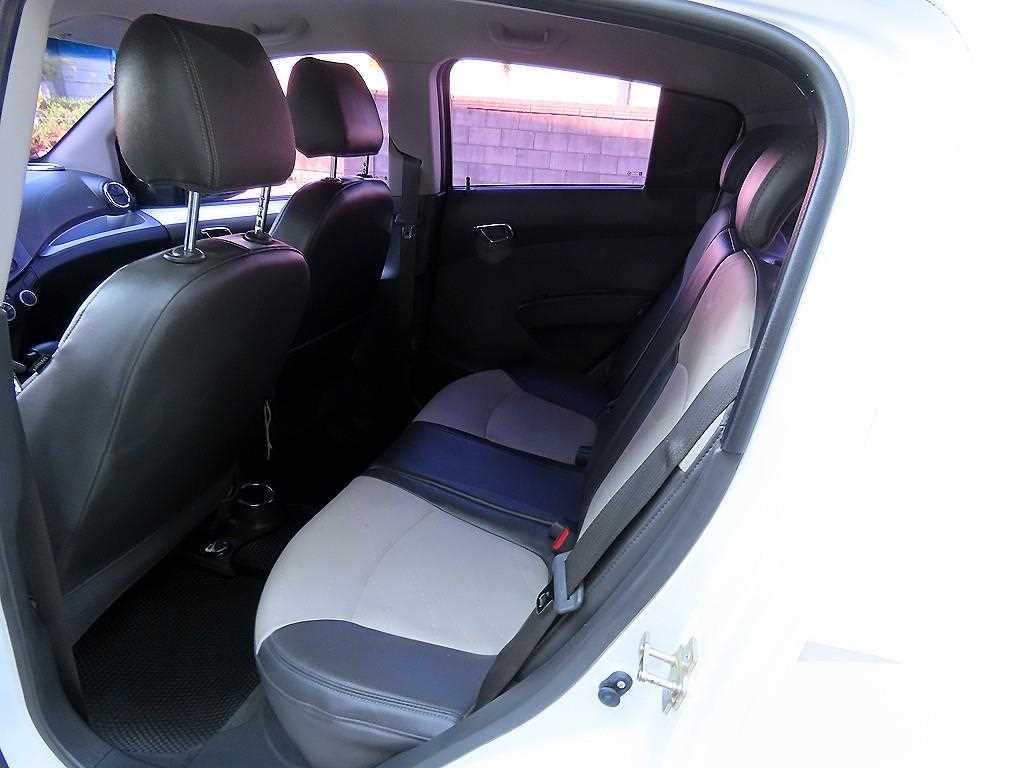 Chevrolet Spark - Vista 6