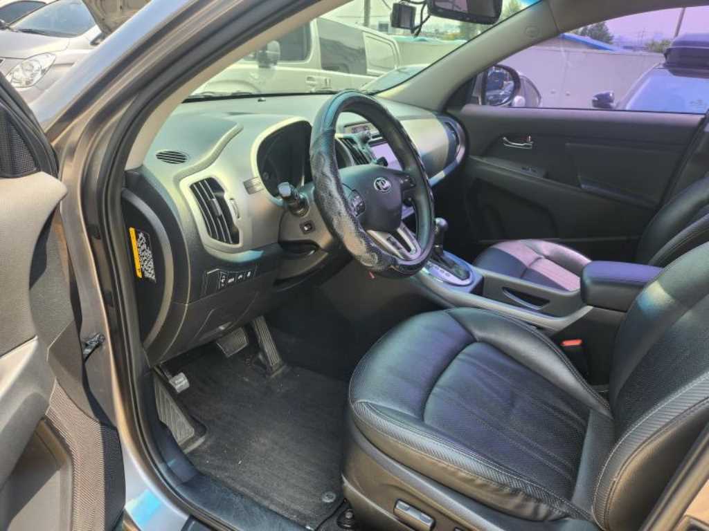 KIA Sportage - Vista 9