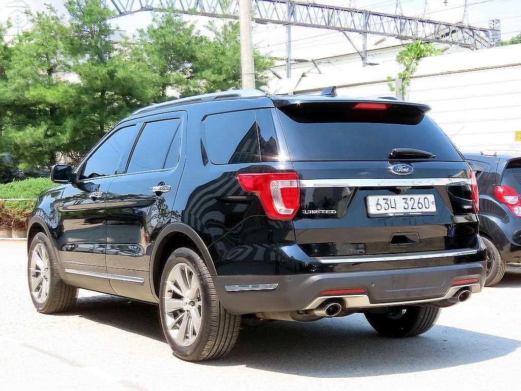 Ford Explorer - Vista 3