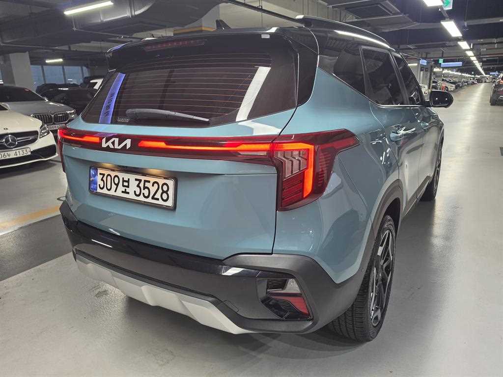 KIA Seltos - Vista 4