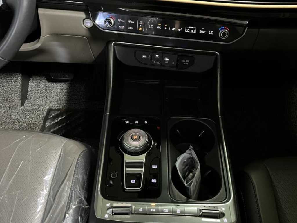 KIA Carnival 2025 - Importación desde Corea - HF Imports Iquique - Foto 13