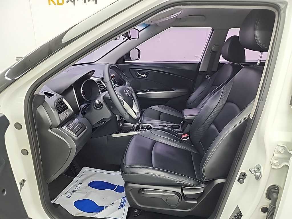 Ssangyong Tivoli - Vista 11