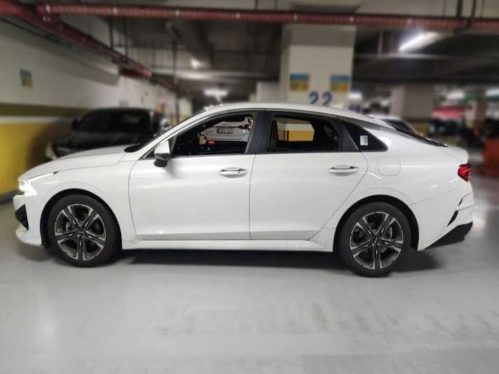 KIA K5 - Vista 4