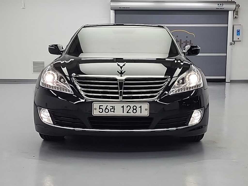 HYUNDAI Equus - Vista 2