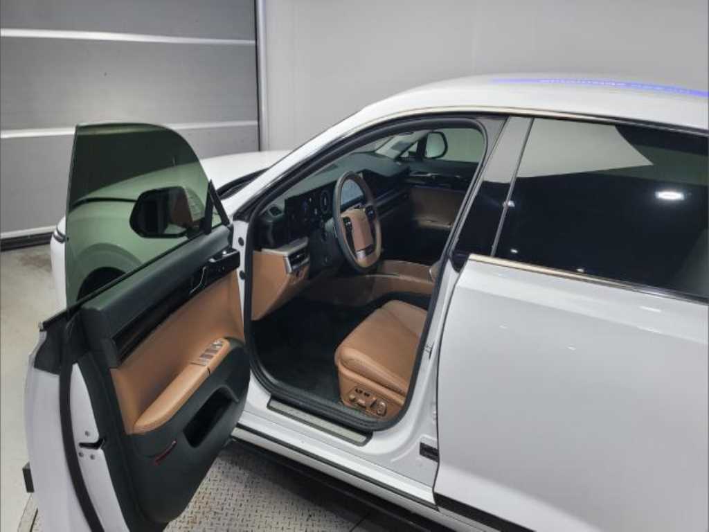 HYUNDAI Grandeur - Vista 7