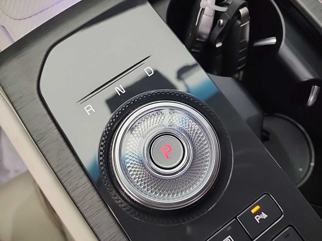 KIA K8 - Vista 8