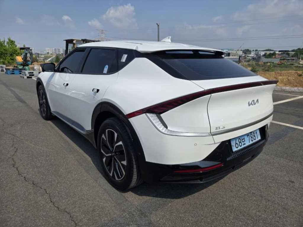 KIA EV6 - Vista 6