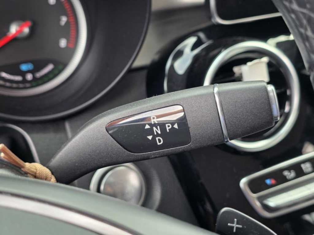 Mercedes Benz GLC Class - Vista 10